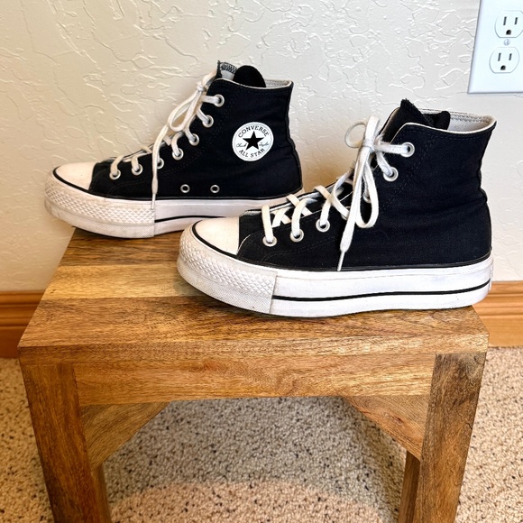 Chuck Taylor All Star Lift Platform Canvas in Black (Size 6) - Picture 3 of 6